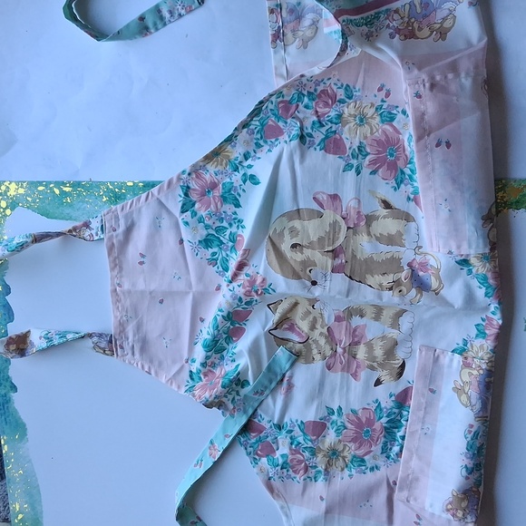 Bunny Apron - Picture 2 of 6